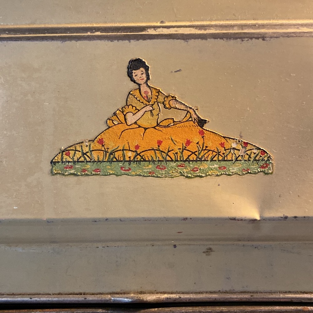 Vintage Art Deco Bread Box Double Decker Tin Metal Light yellow lady Floral - Picture 3 of 8